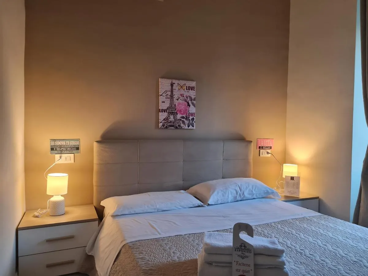 Guest house Esposito Plaza- Rooms & Suite Naples Italy