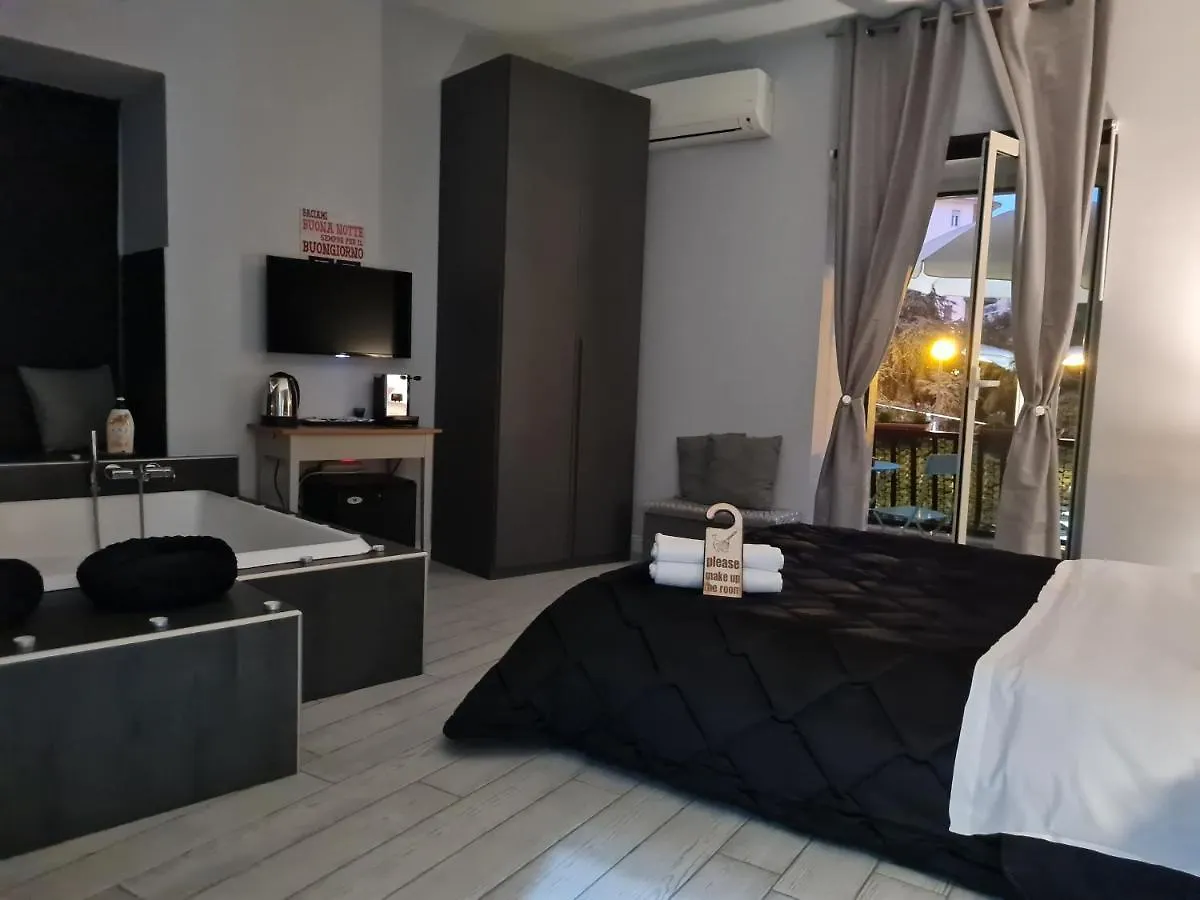 Esposito Plaza- Rooms & Suite Naples