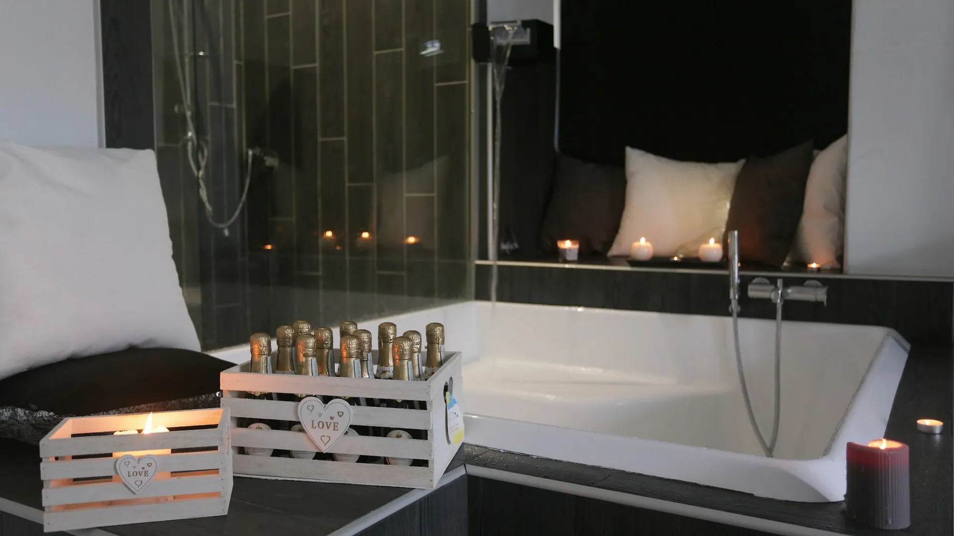 Esposito Plaza- Rooms & Suite Naples 0*,